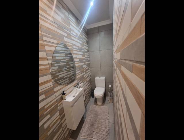 4 BEDROOM HOUSE FOR SALE IN VANDERBIJLPARK SW 5